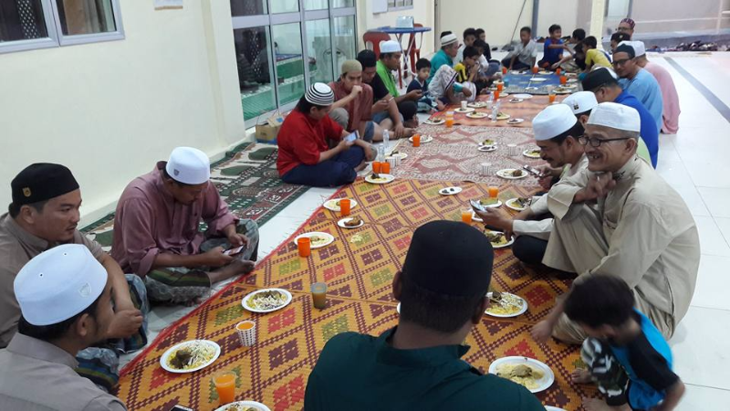 Iftar Perdana dan Khatam Quran